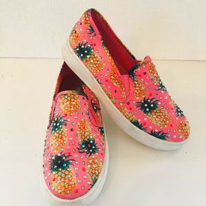 Steve Madden Big Girl Size 4 Pineapples Pink BLING